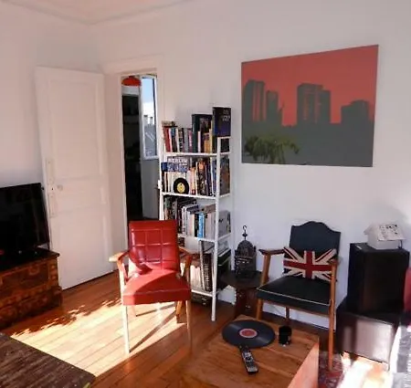 Beau 2 Pieces Avec Balcon Parc Des Buttes Chaumont